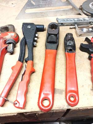 HAND TOOLS