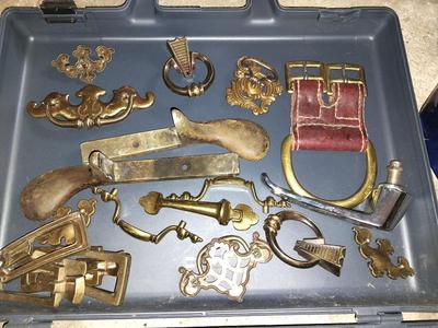 NICE ASSORTMENT OF KNOBS