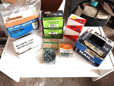 ASSORTMENT OF HARDWARE