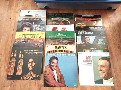 METAL WIRE LP RACK AND LP'S