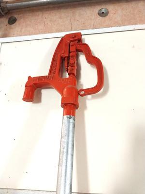 WATER PUMP HANDEL-SPOUT-PIPE