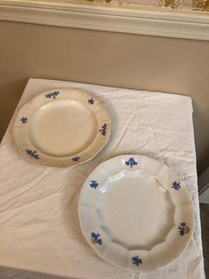 Sale Photo Thumbnail #105: Set of plates