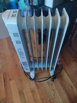 ELECTRIC PORTABLE HEATER AND TABLE FAN