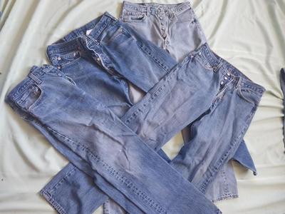 MENS LEVI 401 JEANS (4)