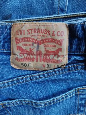MENS LEVI 501 JEANS (4)
