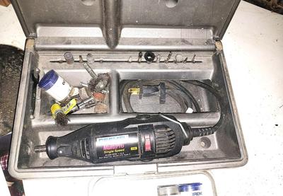 CRAFTSMAN ORBIT SANDER AND DREMEL