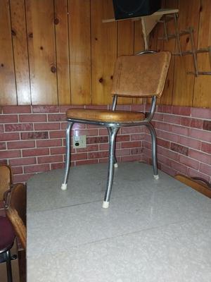 RETRO KITCHEN TABLE AND CHAIRS