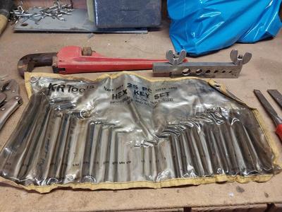 HEX KEY SET-PIPE WRENCH AND OTHER HAND TOOLS