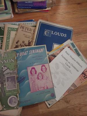 MUSIC STAND AND SHEET MUSIC