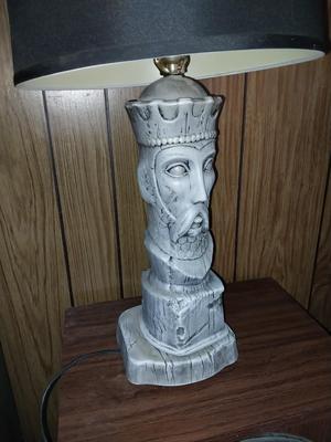 CHESS KING LAMP