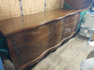WOODEN NINE DRAWER DRESSER WITH MIRROR