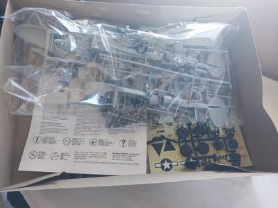 REMOTE CONTROL TANK-P38J LIGHTNING KIT-MILITARY CAP