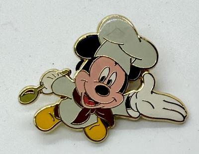 Sale Photo Thumbnail #233: Chef Mickey Mouse is an Open Edition pin from the World Of Disney (NYC): Broadway Roles Series pin series. It was originally released in January, 2008 and was available as an Officially Licensed Disney trading pin.