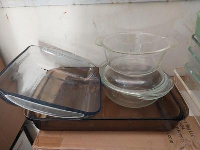 GLASS BAKING PANS-MIXING BOWLS