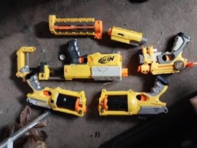 NERF GUNS AND NEW KITE