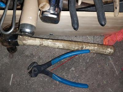 WOODEN HANDLED BOX WITH VARIETY OF HAND TOOLS AND CLIP LIGHT