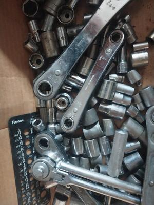 BIG ASSORTMENT OF SOCKETS AND SOCKET WRENCHES