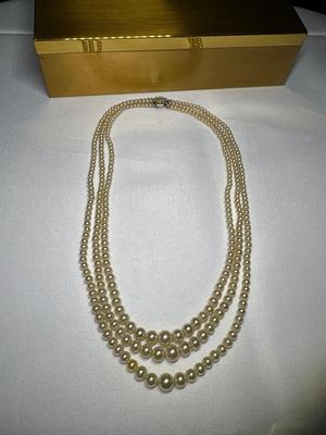 Sale Photo Thumbnail #45: Clasp indicates 10 K.