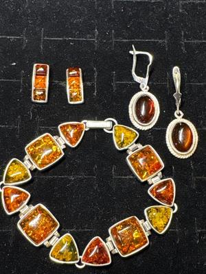 Sale Photo Thumbnail #124: See pics. Note indicating where jewelry was purchased.
