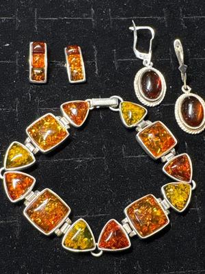 Sale Photo Thumbnail #126: See pics. Note indicating where jewelry was purchased.