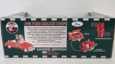 LOT 92: Texaco Sky Cheif Limited Edition Vehicles