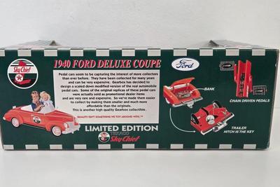 LOT 92: Texaco Sky Cheif Limited Edition Vehicles