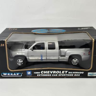 LOT 97: Various Collectible Cars in Original Boxes