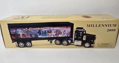 LOT 98: Texaco Trucks NIB