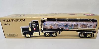 LOT 98: Texaco Trucks NIB