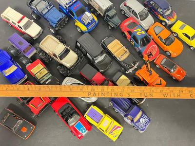 LOT 140: Big Lot of Assorted Toy Cars and Trucks