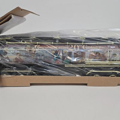 LOT 161: Texaco Trucks and Sky Chief Truck Bank/ NIB
