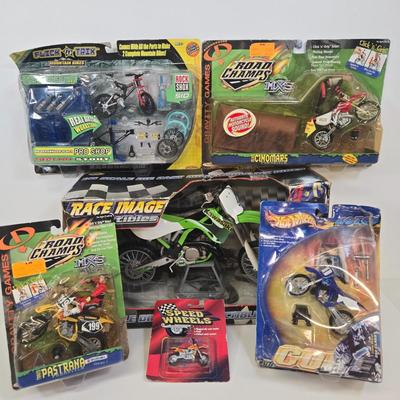 LOT 162: Multiple Motorcycles Including HotWheels, Road Champs, and More