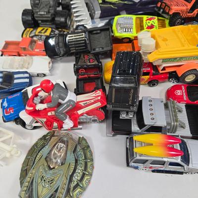 LOT 174: HotWheels Car Launcher and Multiple Cars