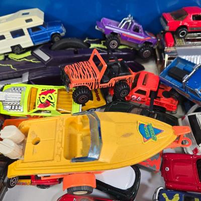 LOT 174: HotWheels Car Launcher and Multiple Cars