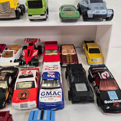 LOT 179: Race Cars, Lightning McQueen, Wrestling Cars, and More