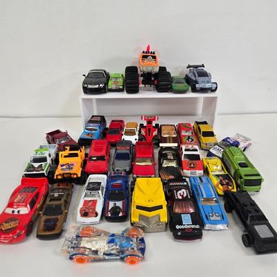 LOT 179: Race Cars, Lightning McQueen, Wrestling Cars, and More