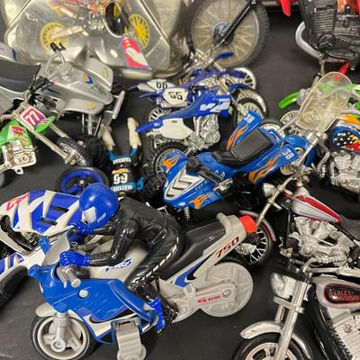 LOT 185: Big Lot of Toys - Motorcycles and More