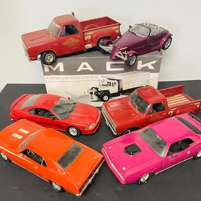 LOT 186: Model Cars and Trucks Collection - Ertl and More