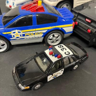 LOT 187: Police Vehicle -Themed Toys