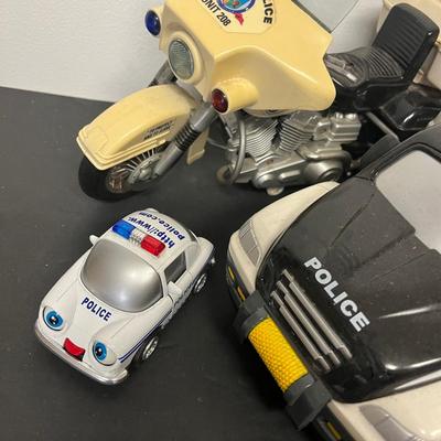 LOT 187: Police Vehicle -Themed Toys