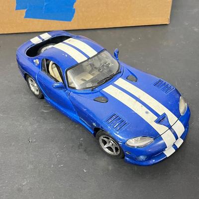 LOT 189: Collection of Model Cars