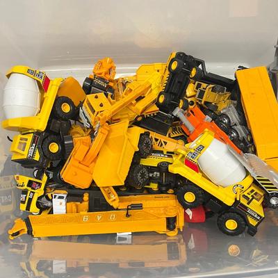LOT 190:: Big Bin of Construction Vehicle Toys