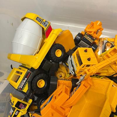 LOT 190:: Big Bin of Construction Vehicle Toys