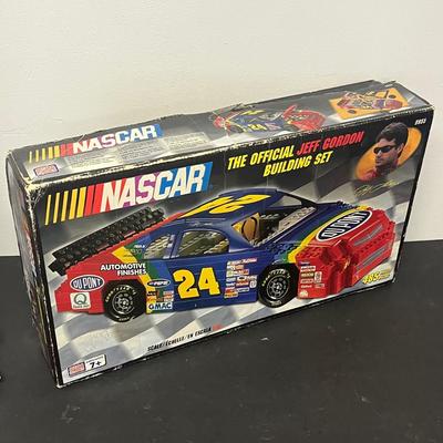 LOT 191: AutomotiveThemed Toys and Collectibles - Classic Cars, Nascar and More