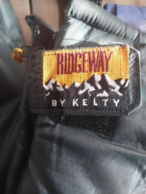 RIDGEWAY SLEEPING BAG AND AIR MATTRESS