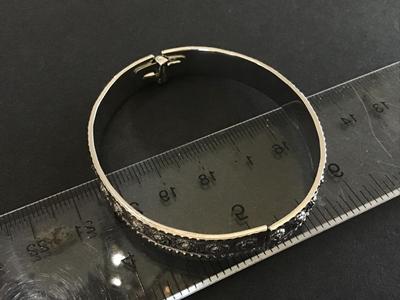 Beautiful Hinged texture Cuff