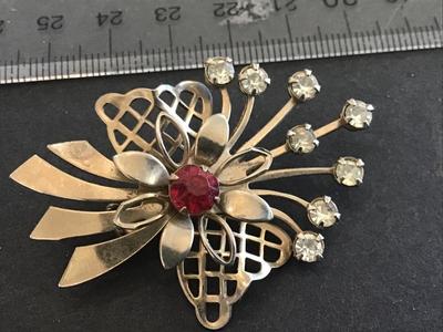 Vintage Gold Tone Rhinestone Brooch