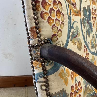 Sale Photo Thumbnail #59: Upholstery is pinned in nail head trim
Measures: 44" wide x 23" deep x 44" high x 16" seat height
very good condition
purchased from Les Pierre Antiques in NY 2004 for $5600