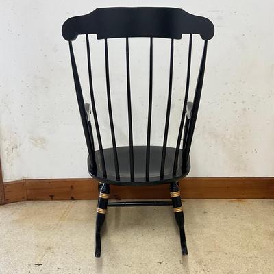 Sale Photo Thumbnail #72: Made in Gardner, Massachusetts
Measures: 24" wide x 28.5" deep x 40.5" high x 14.75" seat height