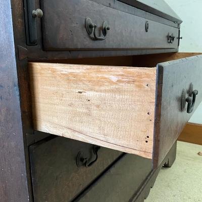 Sale Photo Thumbnail #159: 40" wide x 20" deep x 38.5" high
very good condition 
dove tail construction 
solid single wood side 
bracket feet